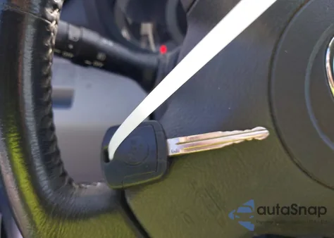 2006 Toyota Rav4 Limited from USA, damaged, VIN JTMBD31V265005799